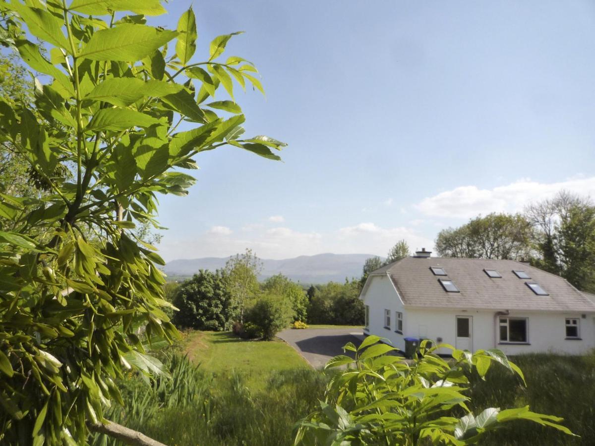 Madams Hill House Killarney By Trident Holiday Homes Exterior photo
